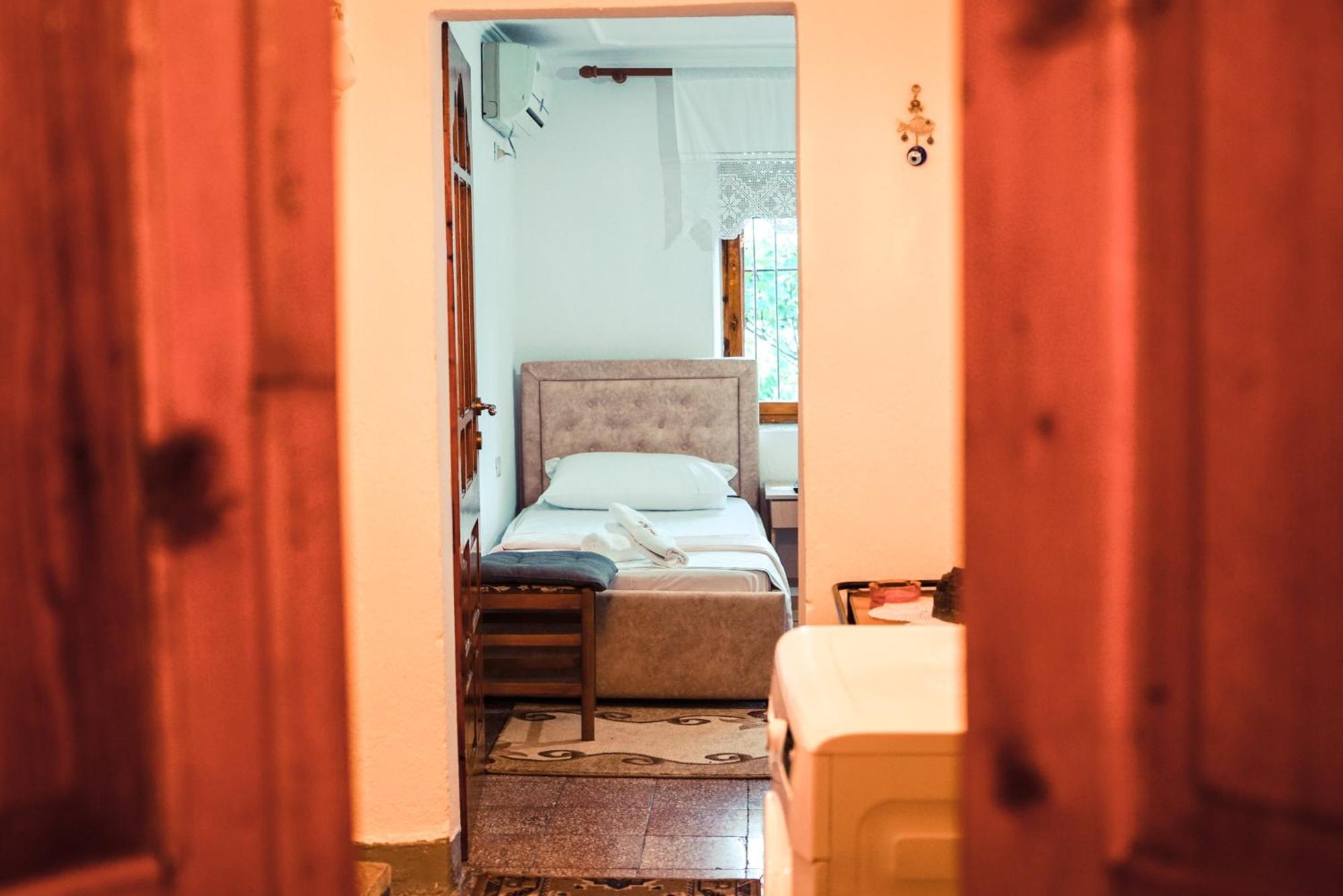 Guesthouse Arber Gjirokastër Eksteriør bilde