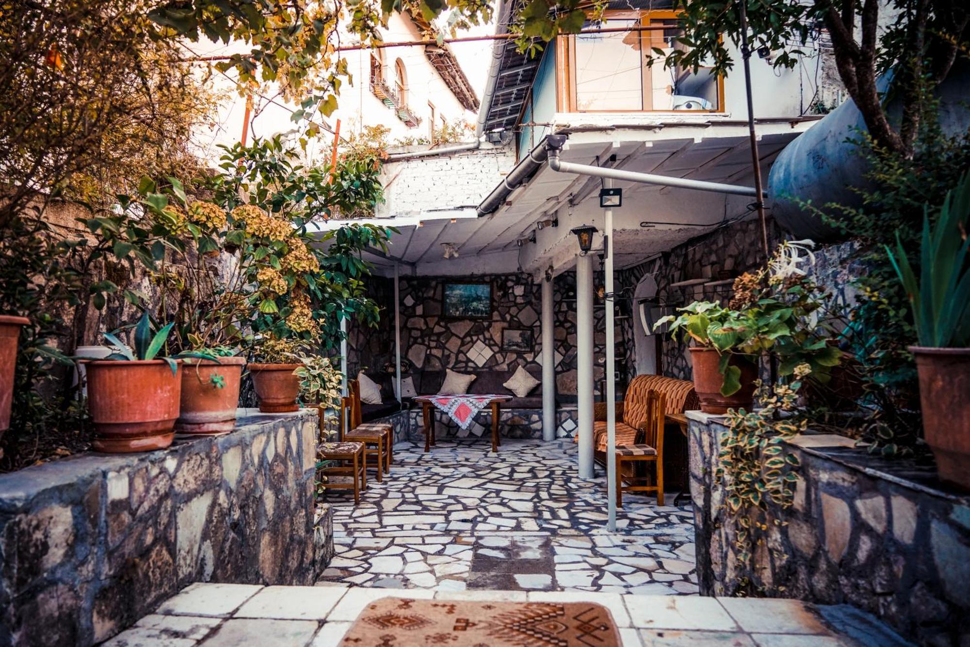 Guesthouse Arber Gjirokastër Eksteriør bilde
